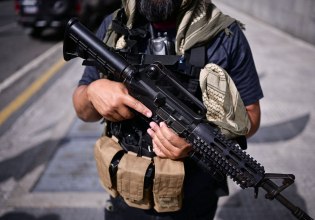 Βενεζουέλα: Ο Μαδούρο συνελήφθη μέσα στην κρεβατοκάμαρά του – Με πολεμικό πλοίο οδηγείται στη Νέα Υόρκη