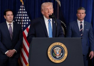 Η επέμβαση Τραμπ στη Βενεζουέλα, η παραβίαση του διεθνούς δικαίου και η «εθνικά επικίνδυνη» θέση Μητσοτάκη