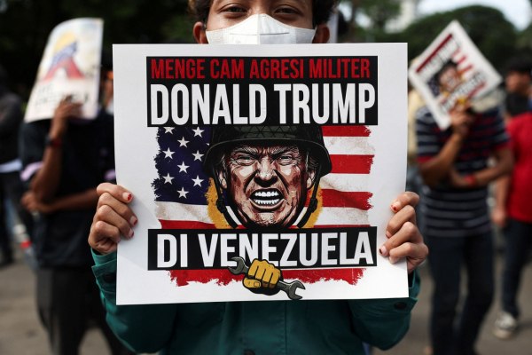 Πετρέλαιο και κρίσιμα ορυκτά – Ο Τραμπ, το αμερικανικό imperium και η Βενεζουέλα ως «μπονάντζα»