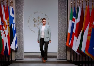 «Κρίσιμη στιγμή» για τη Δανία εν μέσω απειλών του Τραμπ να καταλάβει τη Γροιλανδία – Τι είπε η Φρέντερικσεν