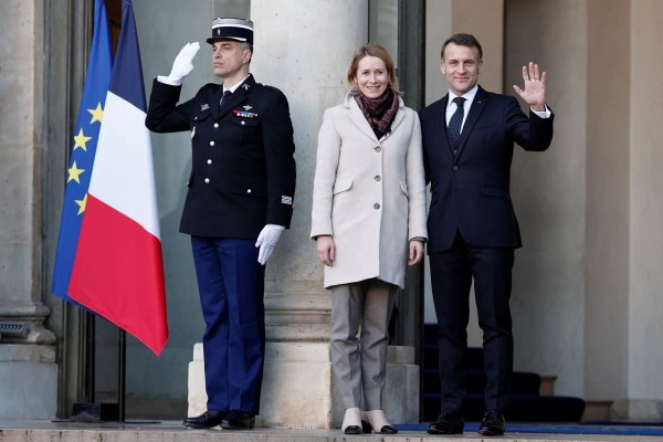 Συμμαχία των Προθύμων: Πολυεθνική δύναμη θα διασφαλίσει την «αναγέννηση των ουκρανικών ενόπλων δυνάμεων»