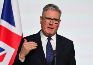 Στάρμερ: Διευκρινίσεις για την ανάπτυξη βρετανικών στρατευμάτων στην Ουκρανία