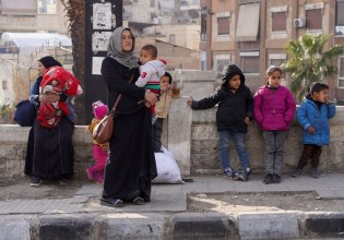 Συρία: Άμαχοι εγκαταλείπουν τις κουρδικές συνοικίες στο Χαλέπι – Κηρύχθηκαν «στρατιωτική ζώνη»