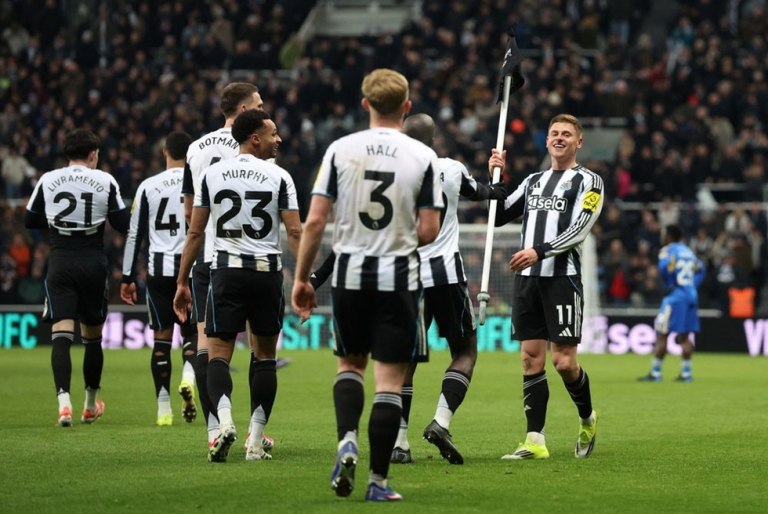 LIVE: Νιουκάστλ – Αϊντχόφεν
