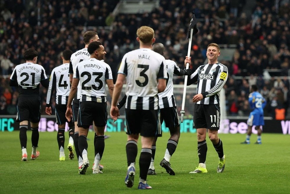 LIVE: Νιουκάστλ – Αϊντχόφεν