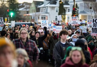 Μινεάπολη: 1,5 χλμ από το σημείο που δολοφονήθηκε ο Φλόιντ, η ICE σκότωσε εν ψυχρώ τη 37χρονη Γκουντ –