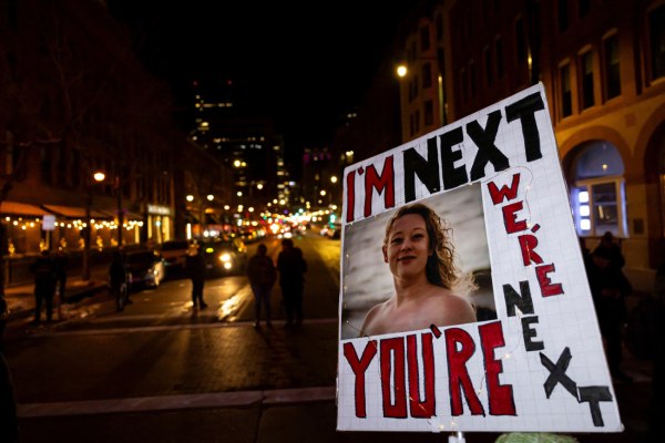 Μινεάπολη: «Είχαμε σφυρίχτρες, είχαν όπλα» – Η συγκλονιστική επιστολή της συζύγου της δολοφονημένης από την ICE, Ρενέ Γκουντ