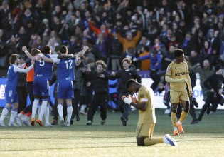 Χαμός στην Κρίσταλ Πάλας μετά τον αποκλεισμό στο Κύπελλο