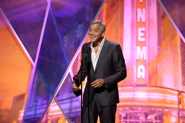 O Τζορτζ Κλούνεϊ κατονομάζει τον πιο «σέξι άνδρα του κόσμου»