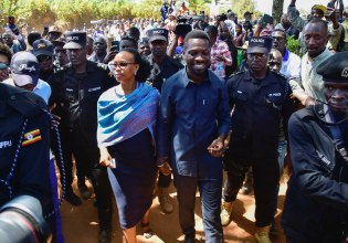 Ουγκάντα: Ο ηγέτης της αντιπολίτευσης καταγγέλλει απαγωγή από τον στρατό μετά την αμφισβητούμενη εκλογική ήττα