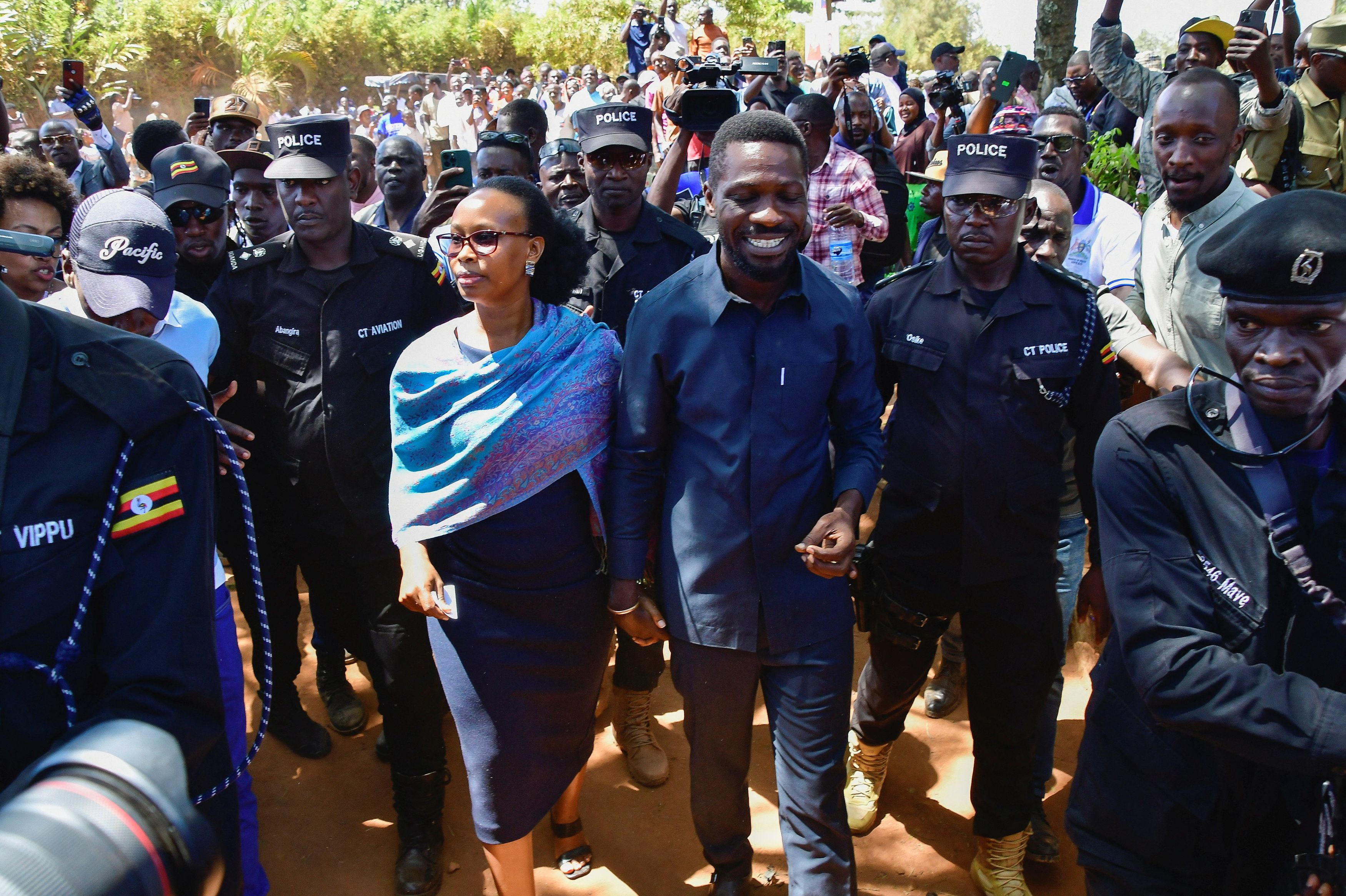 Ουγκάντα: Ο ηγέτης της αντιπολίτευσης καταγγέλλει απαγωγή από τον στρατό μετά την αμφισβητούμενη εκλογική ήττα