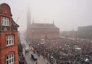 Μαζικές αντι-Τραμπ διαδηλώσεις σε Γροιλανδία και Δανία – «Κάτω τα χεριά σου»