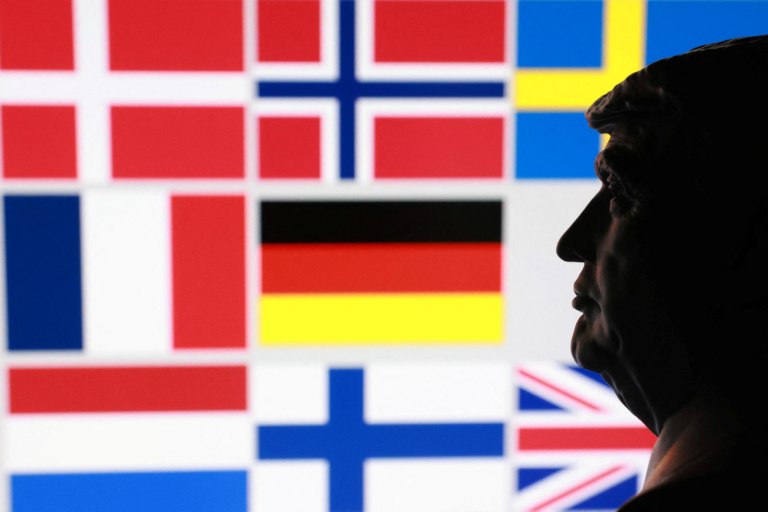 Το νομικό στοίχημα πίσω από τους δασμούς Τραμπ