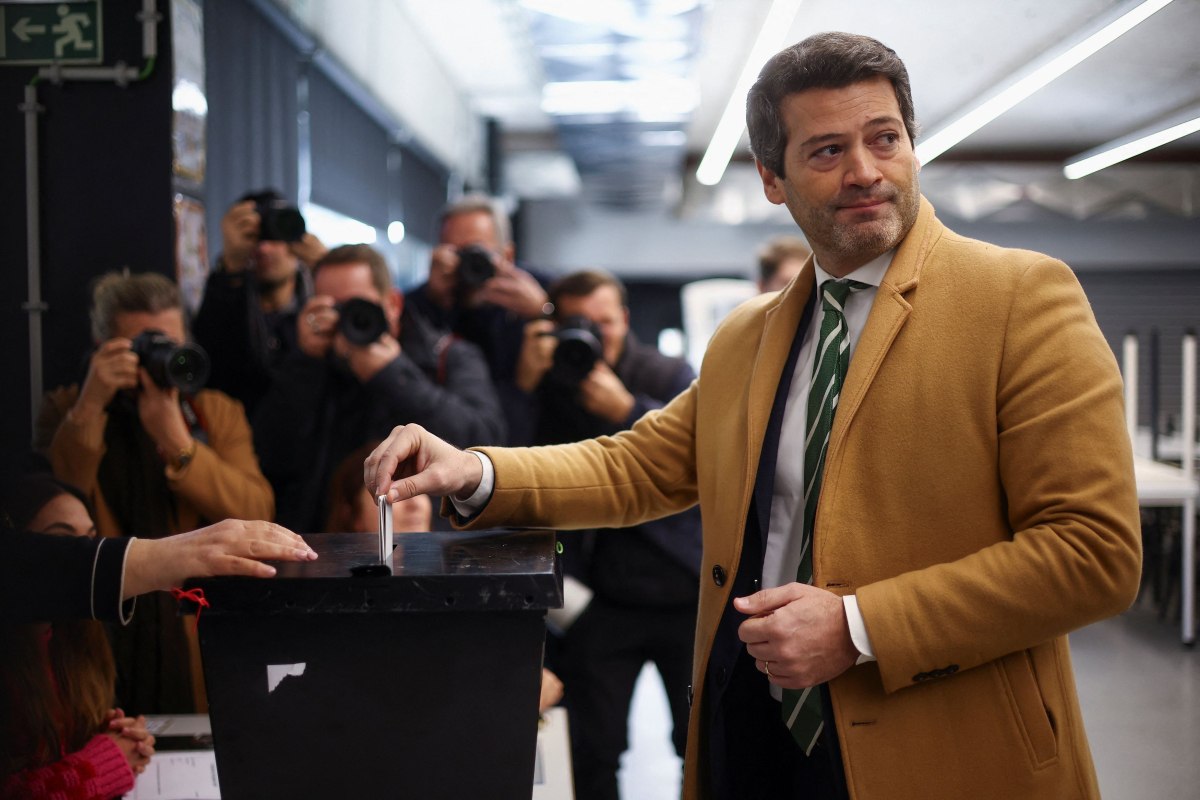 Πορτογαλία: Σώμα με σώμα εκλογική κούρσα για την προεδρία – Η ακροδεξιά έτοιμη να φτάσει στον δεύτερο γύρο