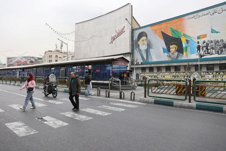 Το Ιράν απειλεί με τζιχάντ ΗΠΑ, Ισραήλ και τρεις ευρωπαϊκές χώρες εάν…