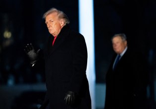 Ένας χρόνος Τραμπ: Οι τεχνολογικοί κολοσσοί, που τον εχθρεύονταν, είδαν τις επιχειρήσεις τους να ευημερούν