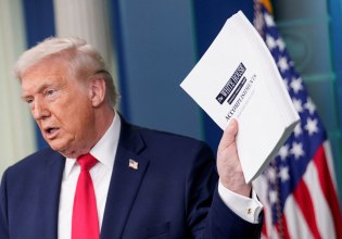 Τραμπ: «Αμφιβάλλω αν το ΝΑΤΟ θα έρθει να μας σώσει» – «Θα δείτε» τι θα γίνει με Γροιλανδία