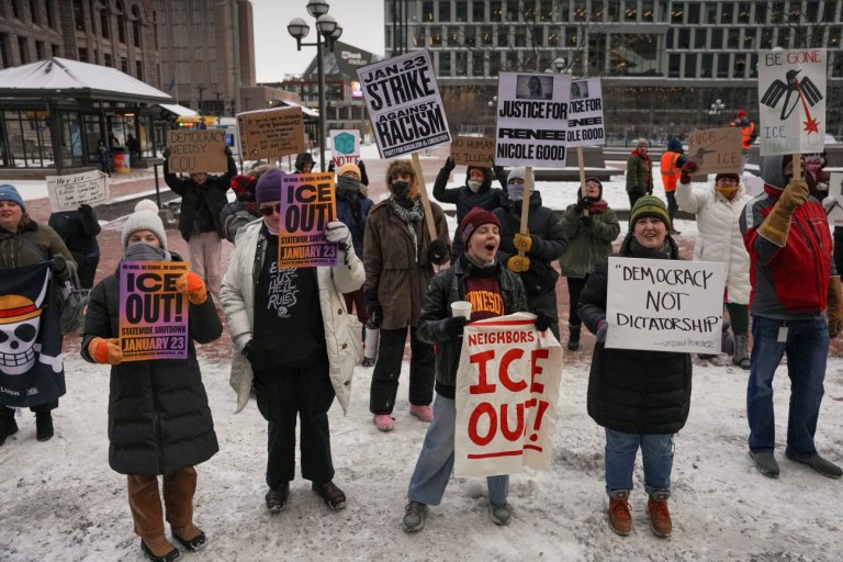 «Οικονομική απεργία» ξεκινούν οι κάτοικοι της Μινεσότα ενάντια στην αύξηση των πρακτόρων της ICE