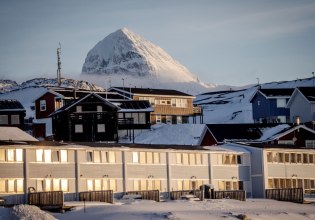 Δανία: Θετική η διαβεβαίωση Τραμπ ότι δεν σκοπεύει να καταφύγει στη βία για την απόκτηση της Γροιλανδίας