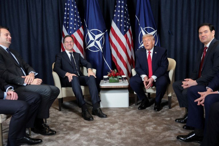 Γροιλανδία: Ο Ρούτε του ΝΑΤΟ λέει ότι συζήτησε με τον Τραμπ τρόπους για να «παραμείνει ασφαλής η Αρκτική»