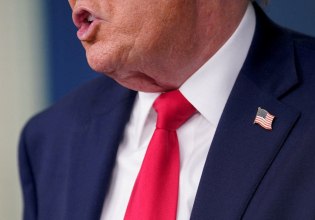 «Τι συμβαίνει στο κεφάλι του Τραμπ;» – Η δύσκολη τέχνη της ερμηνείας των δηλώσεων ενός αλλοπρόσαλλου ηγέτη