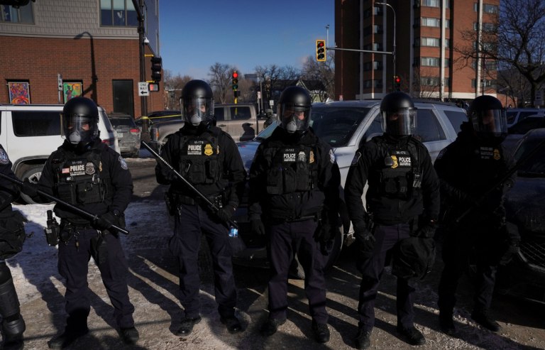 Οι ΗΠΑ στέλνουν την ICE στους Χειμερινούς Ολυμπιακούς – Οργή στην Ιταλία για την εμπλοκή σε θέματα ασφαλείας