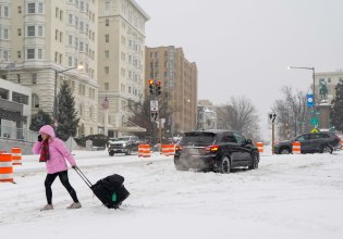 ΗΠΑ: Σε κατάσταση έκτακτη ανάγκης 17 Πολιτείες λόγω κακοκαιρίας – 670.000 νοικοκυριά χωρίς ρεύμα