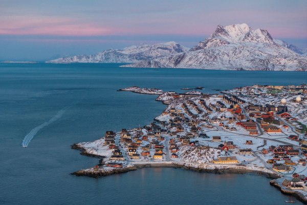 Γροιλανδία: Ο Τραμπ προσπαθεί να ξαναγράψει την ιστορία, αλλά η αλήθεια δεν είναι με το μέρος του