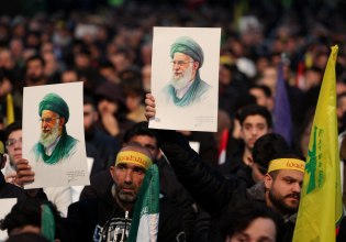 Ιράν, Κίνα και Ρωσία σε κοινές ναυτικές ασκήσεις στα Στενά του Ορμούζ – Κλείνει η είσοδος, ελέγχεται η έξοδος