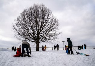 ΗΠΑ: Τους 42 έφτασαν οι νεκροί από την κακοκαιρία – Μισό εκατομμύριο νοικοκυριά χωρίς ρεύμα