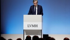 Οι μετοχές της LVMH πέφτουν, καθώς η πολυτέλεια αδυνατεί να ανακάμψει οικονομικά