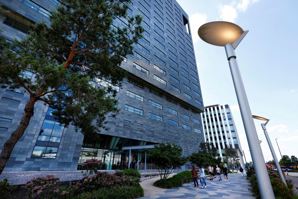 Τα κεντρικά γραφεία της ASML στο Βέλντχοβεν της Ολλανδίας (Reuters)