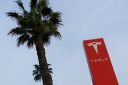 Γιατί ο Μασκ «ξηλώνει» την παλιά Tesla