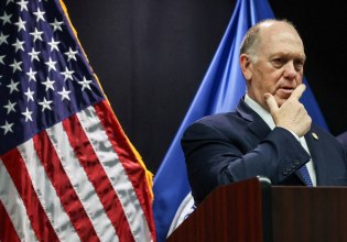 ΗΠΑ: Ο «τσάρος των συνόρων» δεσμεύεται για μείωση των δυνάμεων ασφαλείας στη Μινεάπολη «σύντομα»