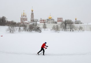Ρωσία: Η Μόσχα καταγράφει τις ισχυρότερες χιονοπτώσεις των τελευταίων 200 ετών