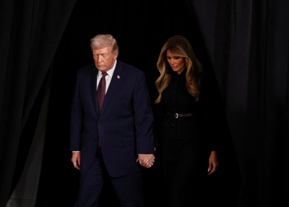 «Χειμερινές εκπτώσεις» Τραμπ προς το Ιράν – Άφησε μόνο τα πυρηνικά στο τραπέζι [βίντεο]