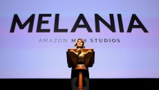 Εταιρική διαφθορά; Δύσκολες ερωτήσεις στο ποδαρικό του Melania στο «Trump-Kennedy Center»