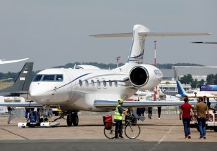 Οι ΗΠΑ αφαιρούν την πιστοποίηση των αεροσκαφών Bombardier που κατασκευάζονται στον Καναδά ως αντίποινα