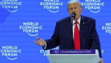 Τραμπ στο Νταβός: Η Γροιλανδία είναι «δικό μας έδαφος» – «Αν πείτε όχι, θα το θυμόμαστε», απείλησε την Ευρώπη