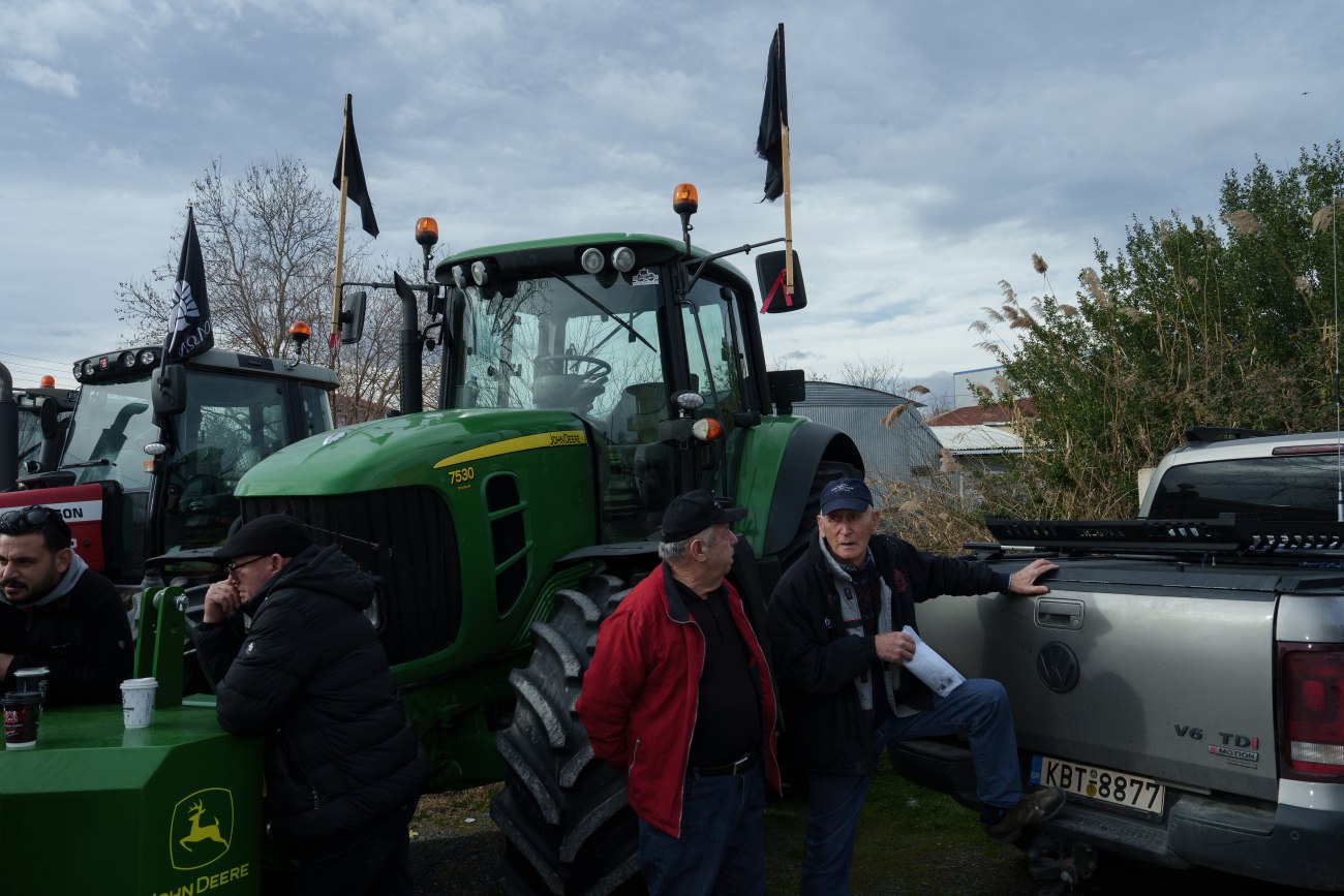 Κλιμάκωση κινητοποίησεων με 48ωρο αποκλεισμό δρόμων και τελωνείων