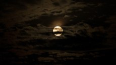 Έρχεται η πρώτη υπερπανσέληνος του 2026 – Πότε θα δούμε το «Φεγγάρι του Λύκου»