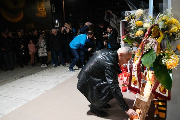 Πατέρας του Άλκη Καμπανού: Όσοι ανάψουν κερί για το παιδί μου, να το κάνουν και για τους 7 οπαδούς του ΠΑΟΚ