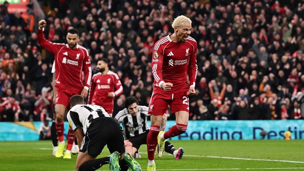 Λίβερπουλ – Νιουκάστλ 4-1: Τρίποντο με ανατροπή και «ανάσα» για τους Reds