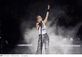 Κατερίνα Λιόλιου: «Λογαριασμός», το νέο viral hit της τραγουδίστριας