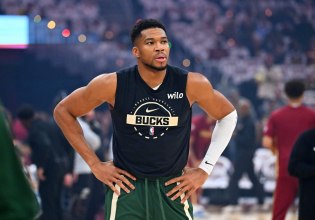 Αντετοκούνμπο: «Ως ηγέτης πρέπει να είμαι καλύτερος – Πίστευα ότι έβαλα το τελευταίο σουτ»