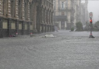 Ξεπέρασαν το μισό δισεκατομμύριο ευρώ οι ζημιές από το κύμα κακοκαιρίας που πλήττει τη Σικελία