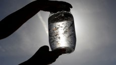 «Βόμβα» για τα μικροπλαστικά: Αμφιβολίες για την ανακάλυψή τους στο ανθρώπινο σώμα – Μελέτη λέει ότι πρόκειται για «αστειότητα»