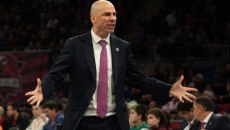 Πενιαρόγια για Τζόουνς: «Αδύνατο να έμενε στην Παρτίζαν, θέλουμε παίκτες με 100% αφοσίωση»