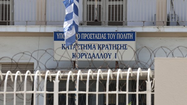 Ανατροπή στη δολοφονία του Αλβανού βαρυποινίτη στις φυλακές Κορυδαλλού – Άλλον δράστη «βλέπει» η ΕΛ.ΑΣ.
