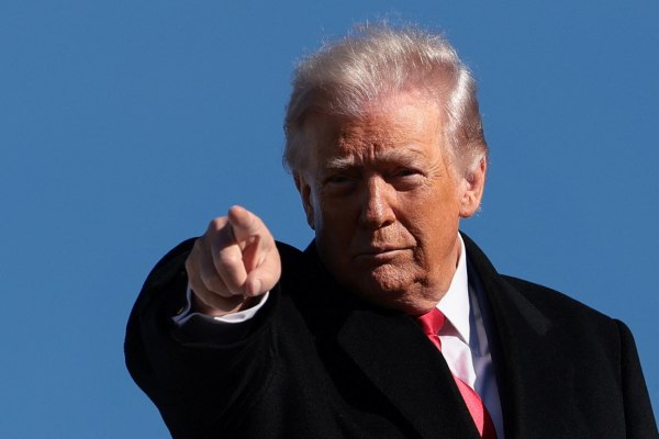 Η νέα εποχή της αυτοκρατορίας των ΗΠΑ – «Ετοιμαστείτε για τα χειρότερα ή βάλτε φρένο στον Τραμπ», λέει ο Στίγκλιτς